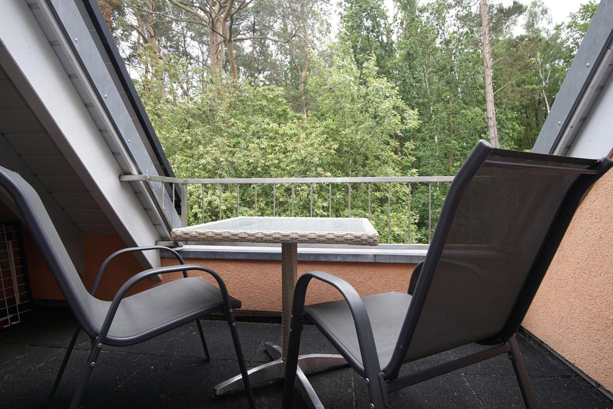 Fewo Am Wald Fewo 03 - Balkon, Gartennutzung, Sauna グロヴェ エクステリア 写真